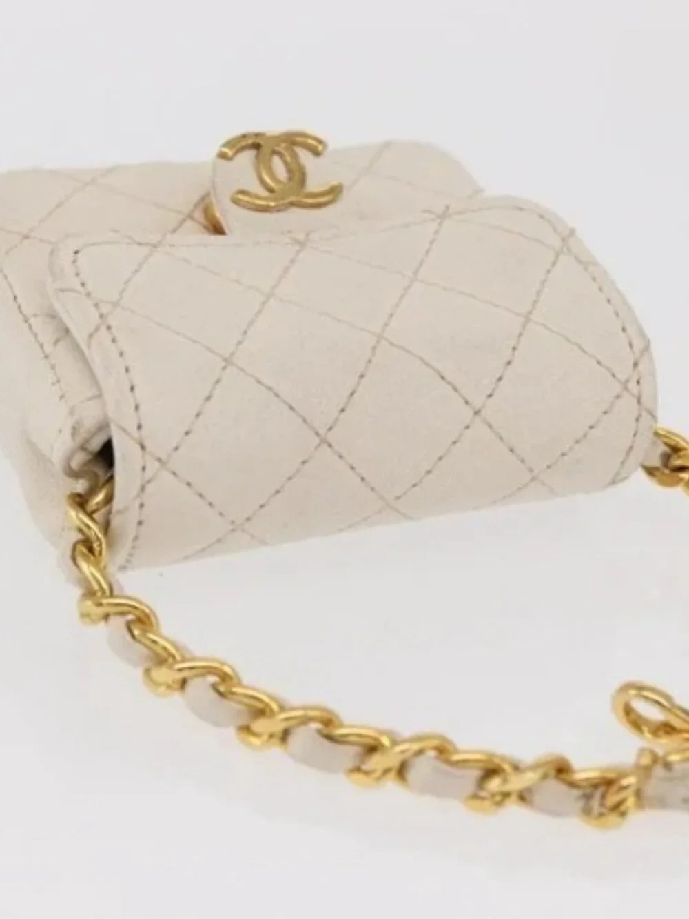 CHANEL Matelasse Key Holder Lamb Skin White Gold CC Auth bs33121